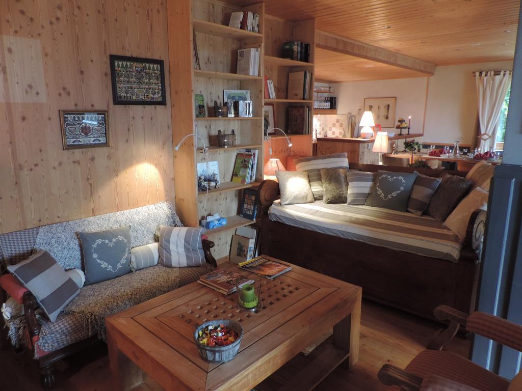 La Demeure Des Elfes Bed & Breakfast Albinen Exterior photo